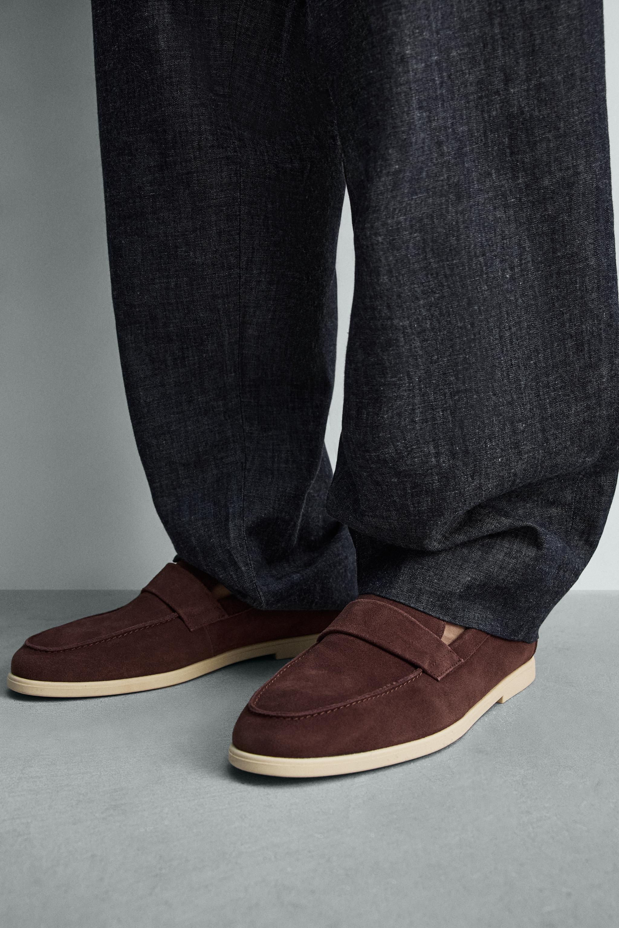CASUAL LEATHER LOAFERS